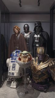 Star Wars life size Figures: Darth Vader, R2-D2, hot toys Grogu, Anakin, Mandalorian