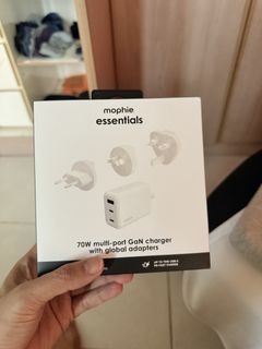 Mophie Essentials 70W Multi-Port GaN Charger with Global Adapters