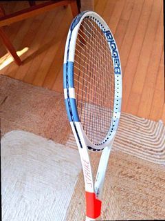 Tennis Racket: Babolat Pure Strike (Grip Size 2 / 4 1/4)