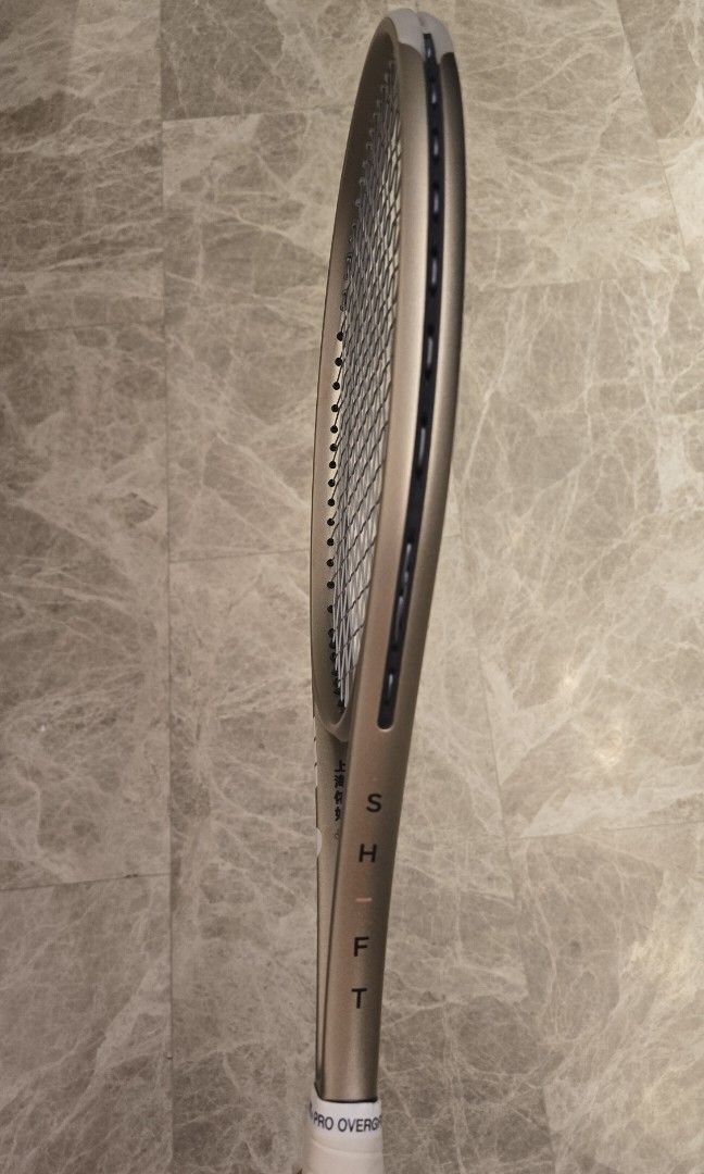 Wilson Shift99 shanghai limited tennis racket (Category: Racket & Ball Sports) located in Singapore. Submitted by justin_workshop (Listing ID 1459890558, Image 3). Description: Wilson Shift99 shanghai limited tennis racket grip2,16×20 almost brand new,no sign of use.