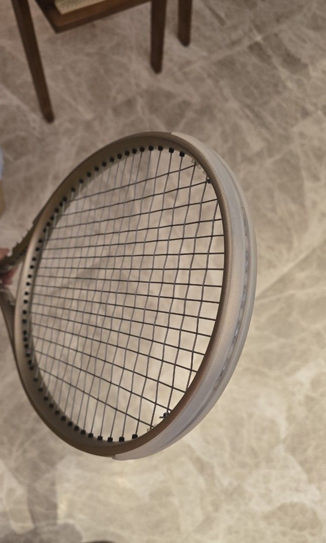 Wilson Shift99 shanghai limited tennis racket (Category: Racket & Ball Sports) located in Singapore. Submitted by justin_workshop (Listing ID 1459890558, Image 8). Description: Wilson Shift99 shanghai limited tennis racket grip2,16×20 almost brand new,no sign of use.