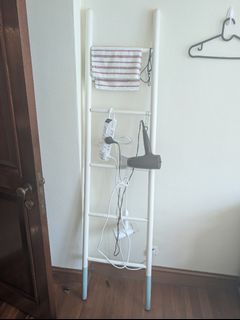 Hipvan Mycroft Ladder Hanger
