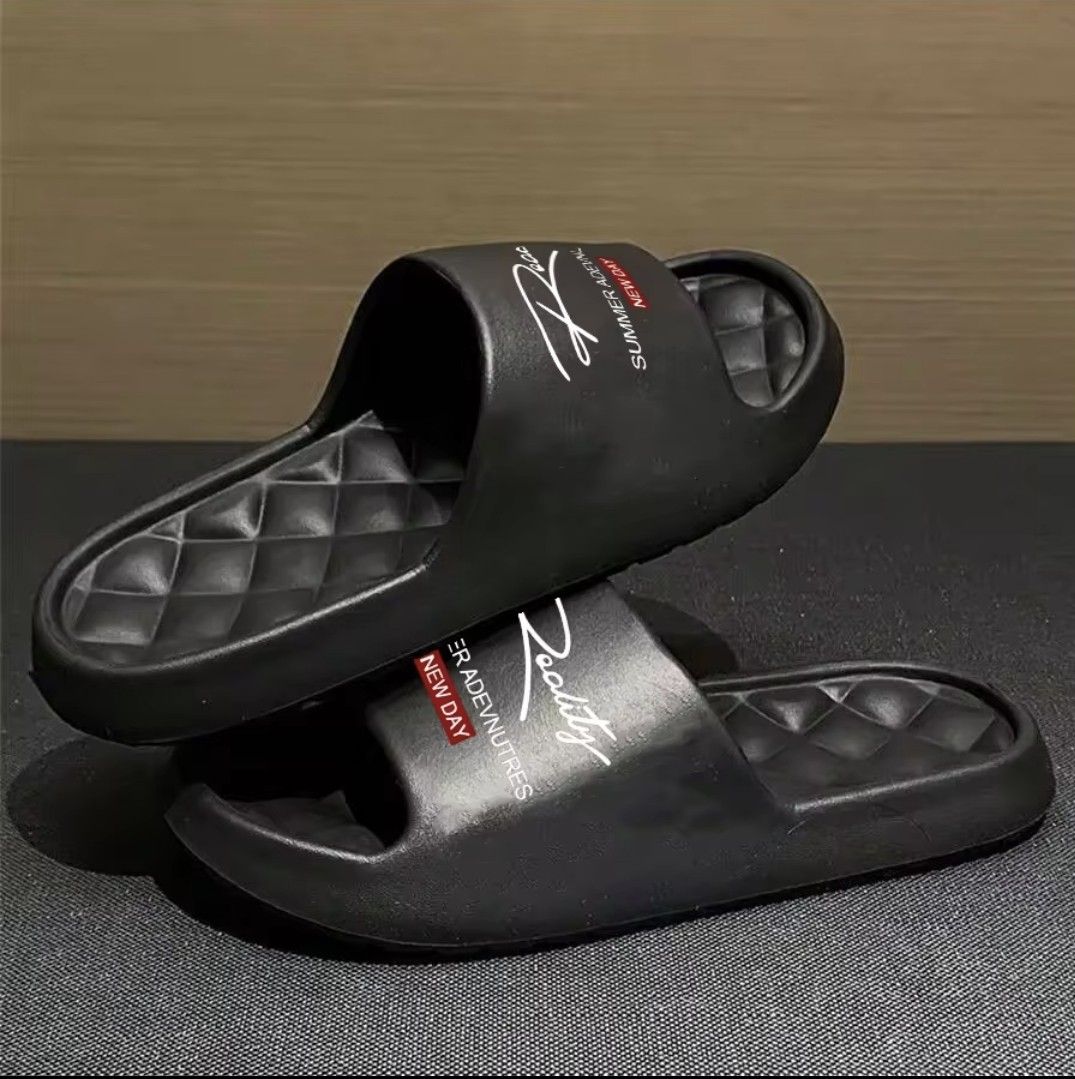 New ins-style reality print comfortable thick-soled EVA casual breathable slide sandals for men and women, suitable for home, bathroom, and outdoor use, versatile (Category: Flipflops and Slides) located in Singapore. Submitted by energic88 (Listing ID 1459942639, Image 4). Description: .